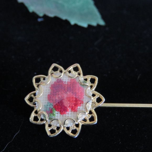 Vintage Gold Toned Petite Point Stick Pin Brooch, Embroidered Roses, Set of 2 - Picture 7 of 7